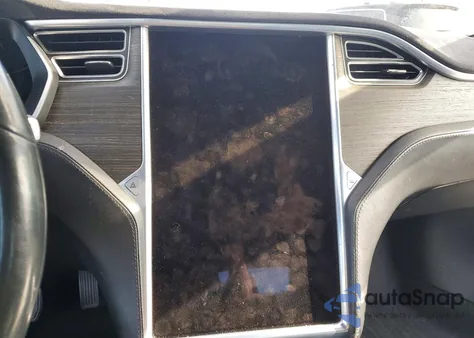 2016 Tesla Model S z USA, uszkodzony, nr VIN 5YJSA1E14GF125981